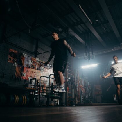 Corde à sauter en salle de sport